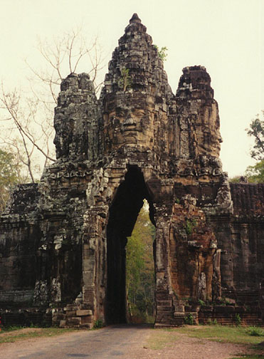 Angkor Thom. entrance
