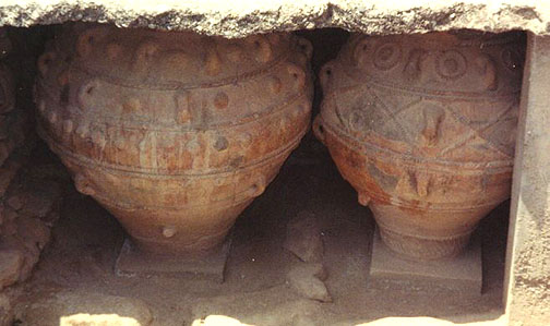 crete10.jpg (70869 bytes)